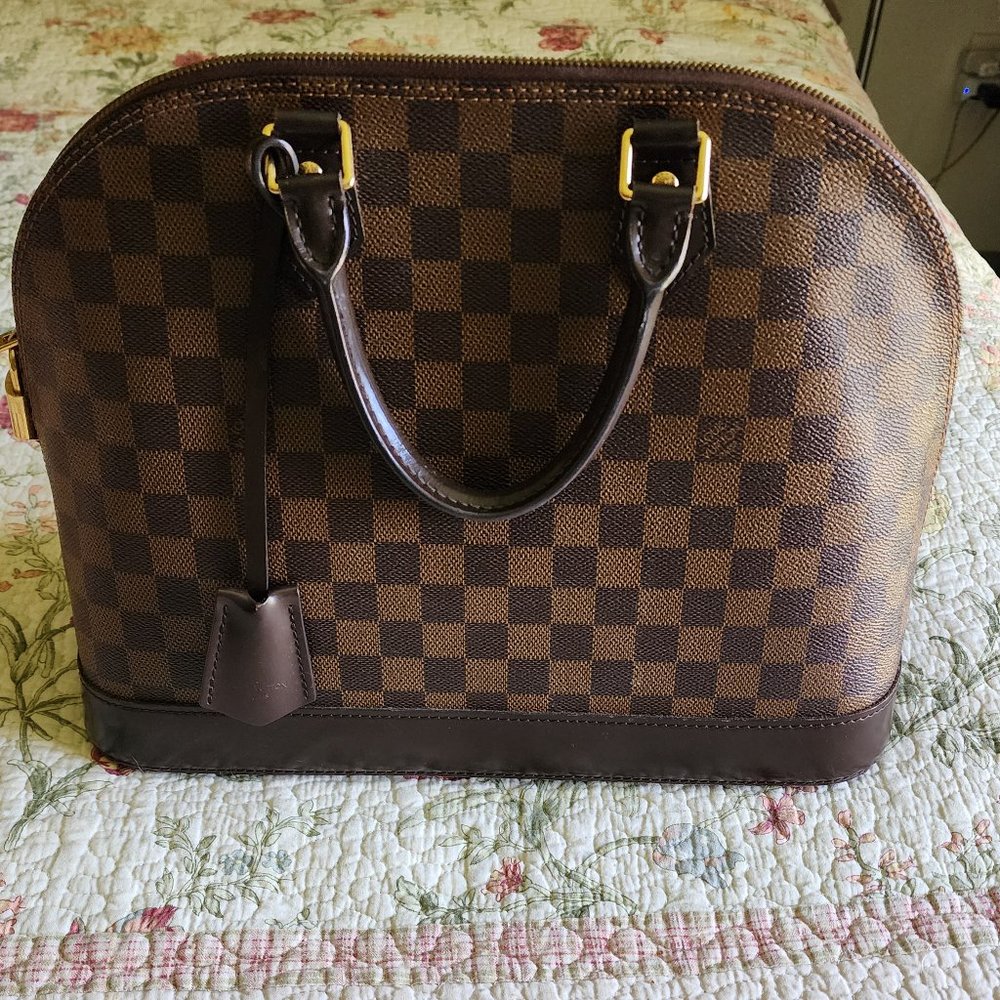 Authentic Louis Vuitton Alma MM with all Packaging